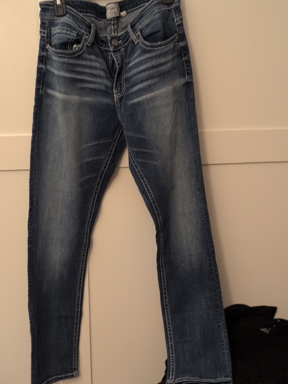 BKE Women's Straight Leg Jeans in Dark Blue Wash